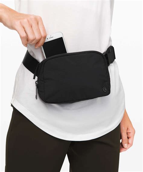 how to loosen lululemon belt bag